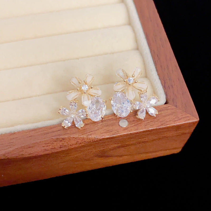 Eaioncol Oval CZ Petal Stud Earrings Gold