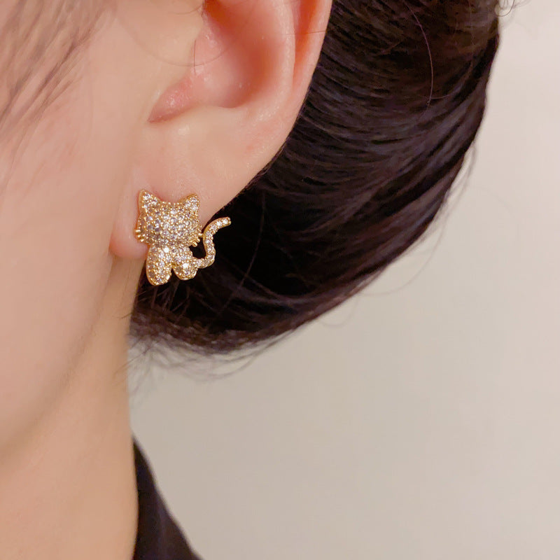 Luxury Full-Zircon Mini Cat Stud Earrings – Elegant Design