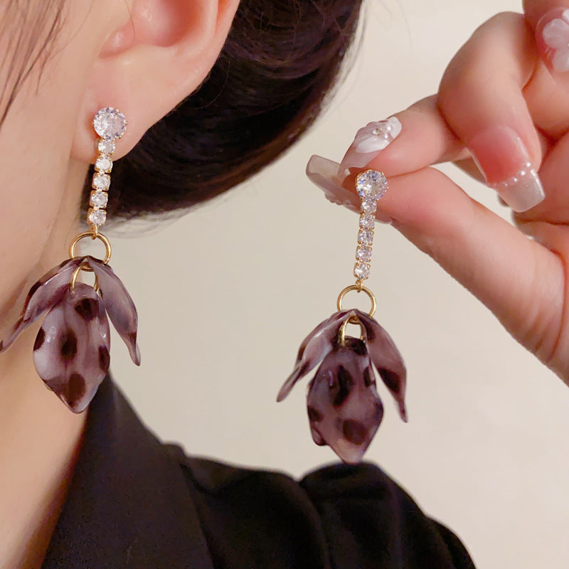 Elegant Zircon Acrylic Petal Drop Earrings – Floral Design