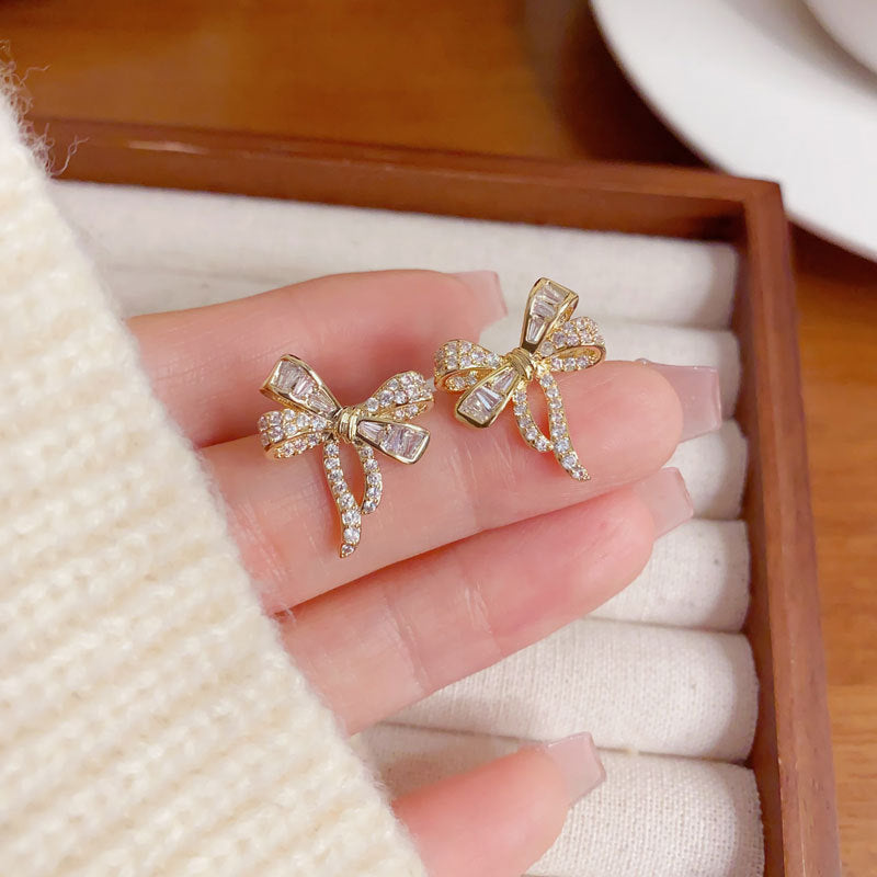 Elegant Full-Zircon Bow Stud Earrings – Minimalist Design