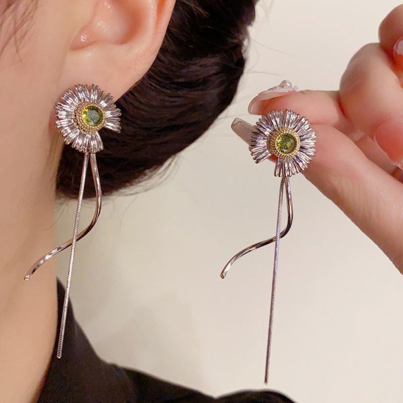 14K Gold-Plated Daisy Long Tassel Earrings - Elegant Floral Design