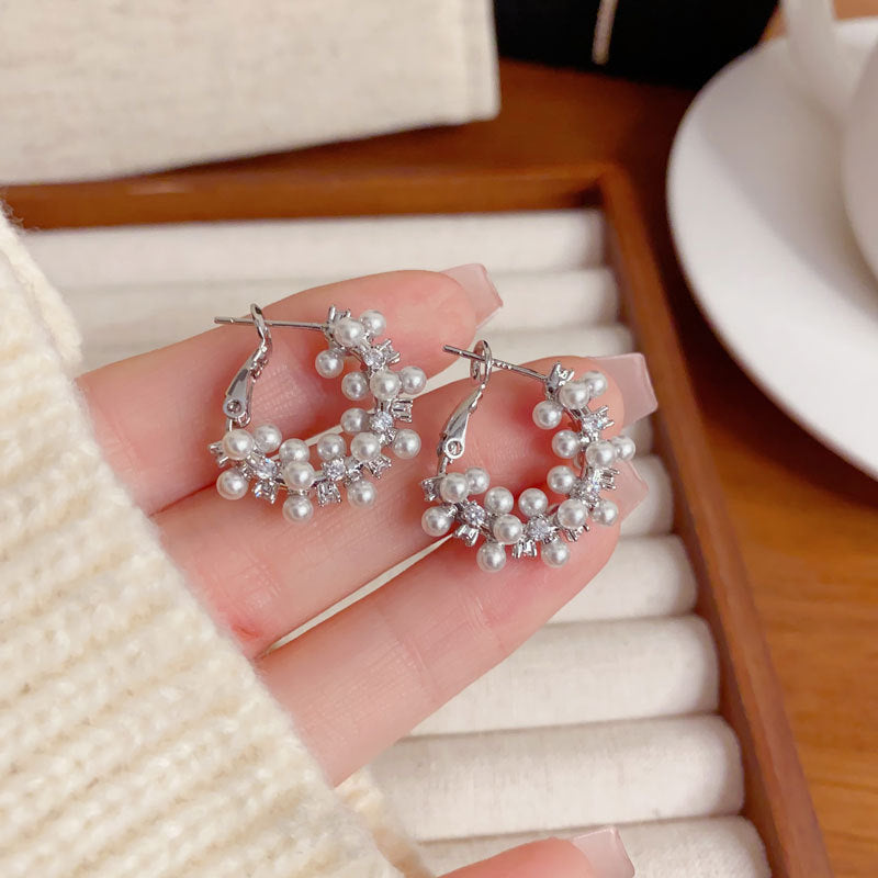 Elegant Zircon Pearl Hoop Earrings – Minimalist Geometric Design