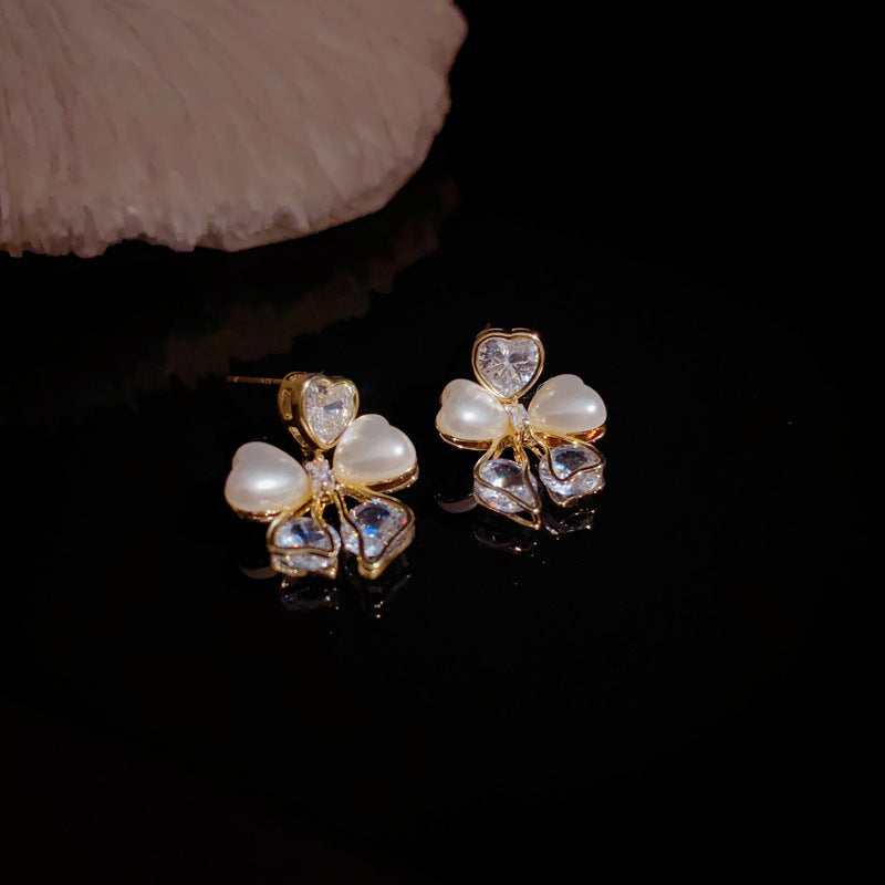 Luxury Zircon & Pearl Bow Stud Gold Earrings – Elegant Deisgn