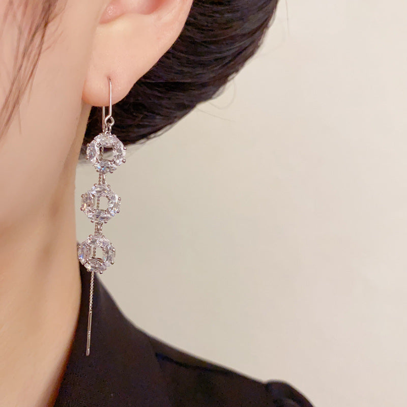 Luxury Micro-Pavé Circle Tassel Threader Earrings – Elegant Design