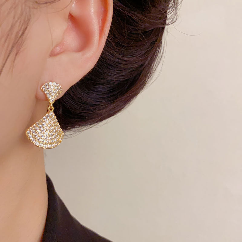 Luxury Full-Zircon Fan Tassel Drop Earrings – Geometric Design