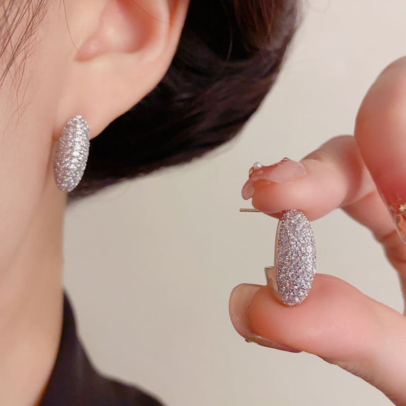 Elegant Micro-Zircon Teardrop Stud Earrings – Geometric Design