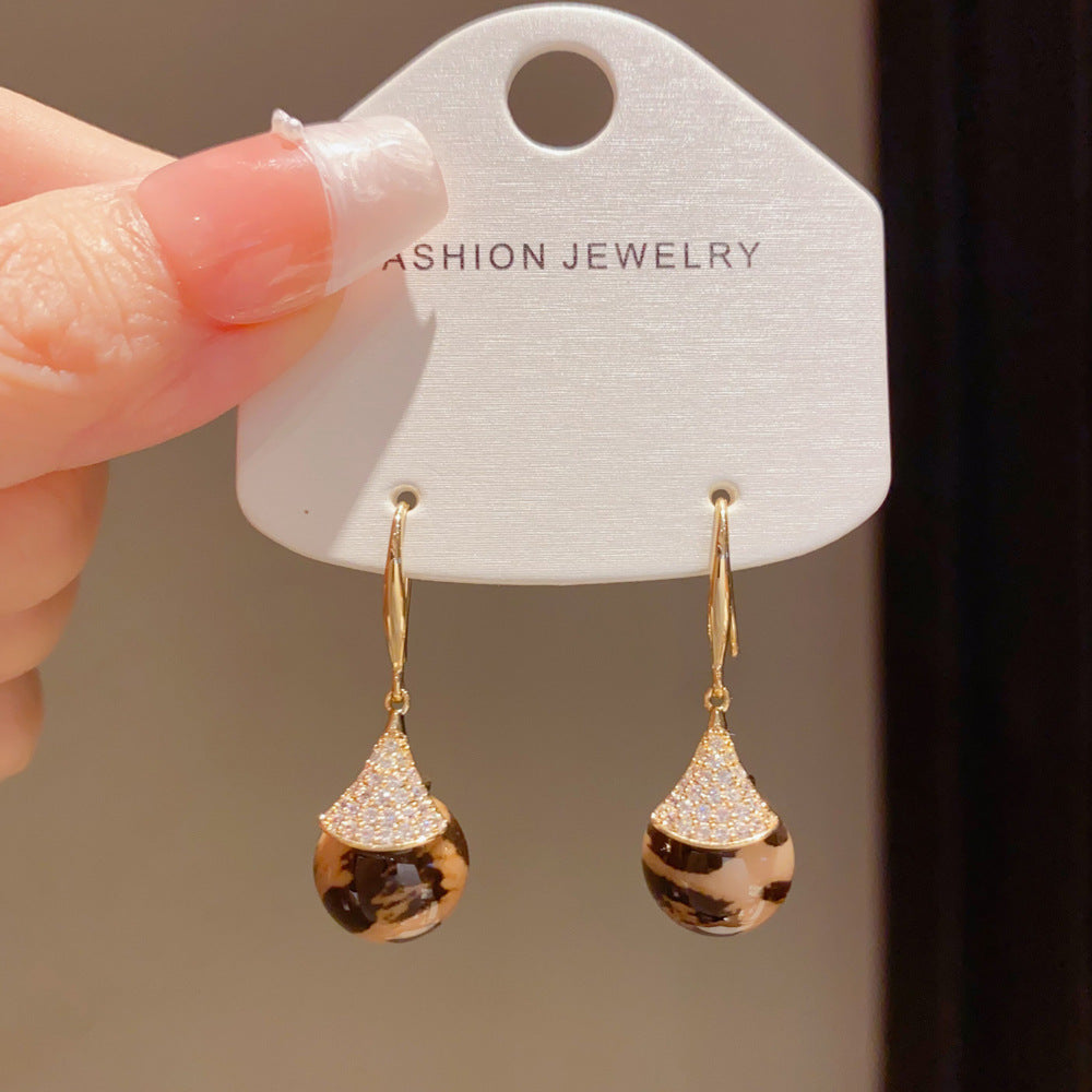 Eaioncol Leopard Fan Circle Ear Hooks Gold