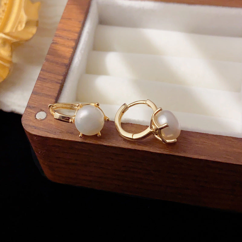 Elegant Freshwater Pearl Ear Cuff Earrings – Geometric Design