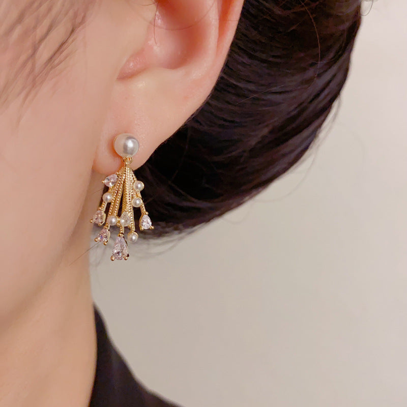 Luxury Pearl & Zircon Teardrop Tassel Drop Earrings – Elegant Design