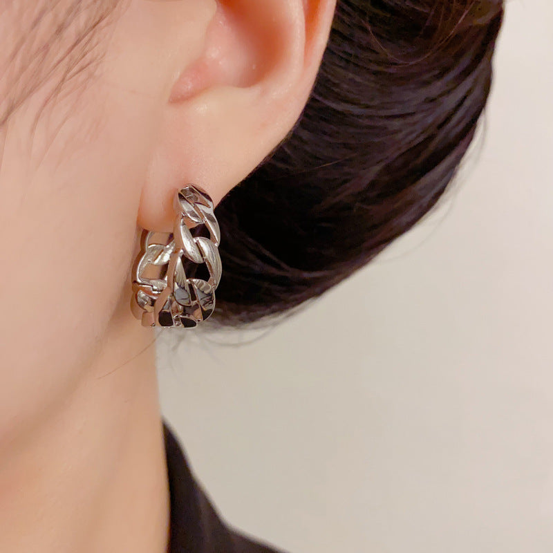 Luxury Metal Openwork Chain Ear Cuff Earrings – Minimalist Design