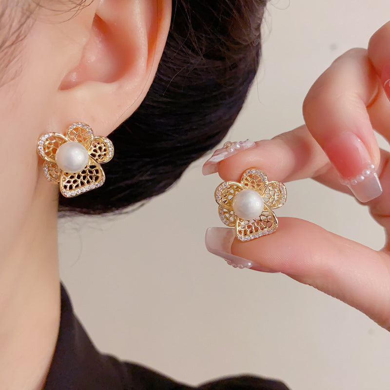 Eaioncol Openwork Floral Pearl CZ Stud Earrings Gold