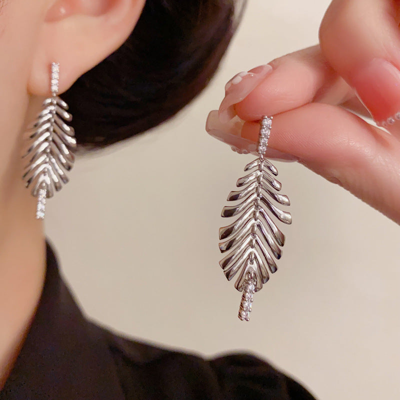 Luxury Zircon Metal Leaf Tassel Drop Earrings – Long Fringe Design