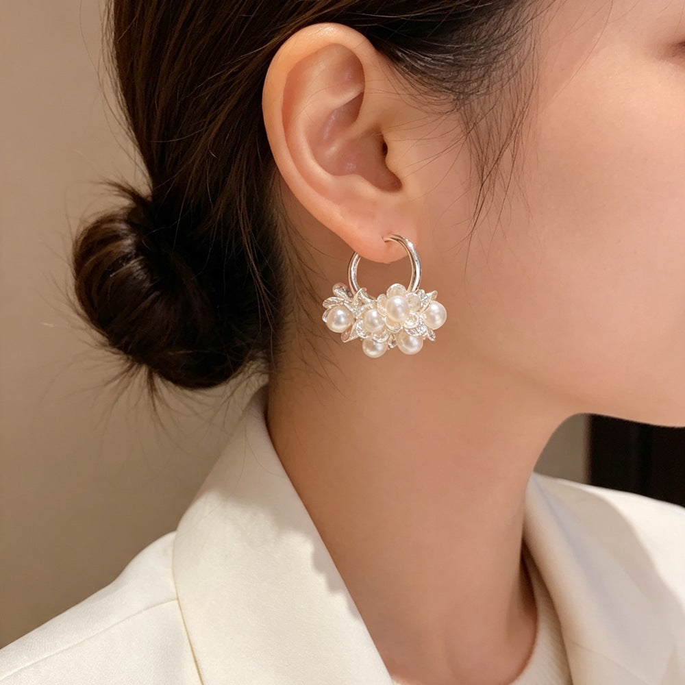Eaioncol Petal Pearl Hoop Earrings Gold Silver