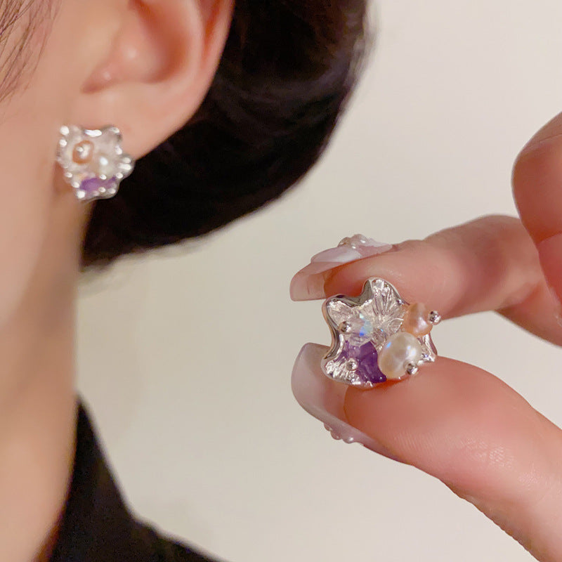 Handcrafted Irregular Freshwater Pearl Stud Earrings – Elegant Design