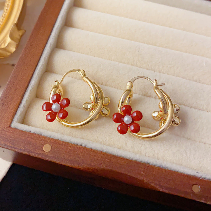 Elegant Red Metal Petal Ear Cuff Earrings – Floral Design