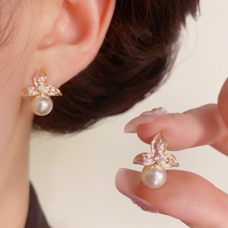 Elegant Three-Leaf Flower & Pearl Stud Earrings – S925 Silver Needle