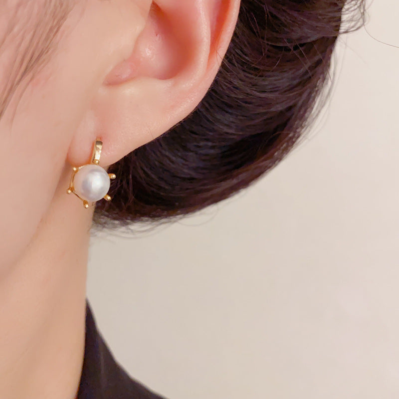 Elegant Freshwater Pearl Ear Cuff Earrings – Geometric Design