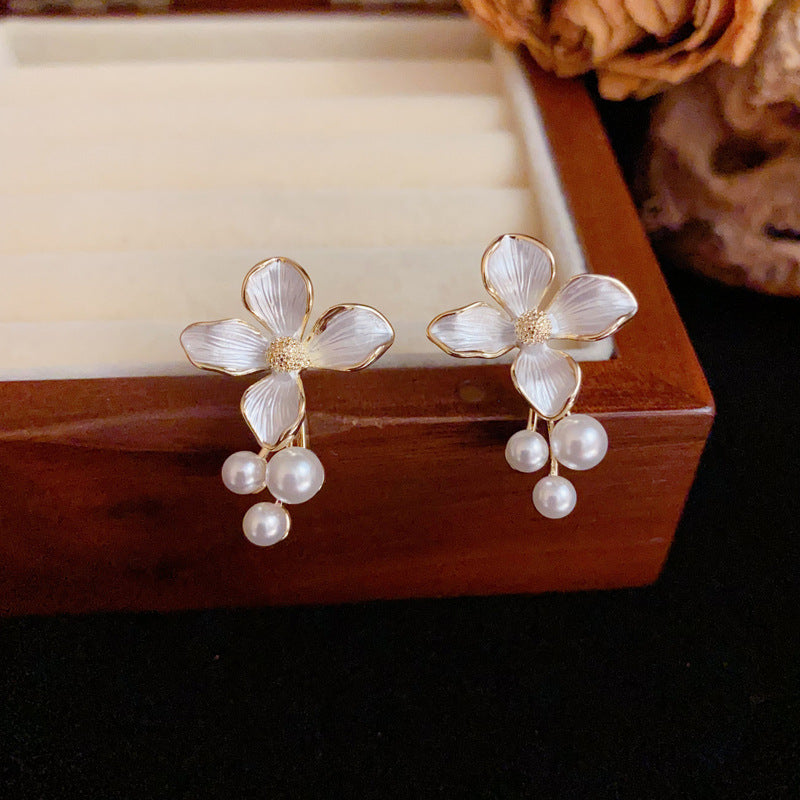 Enamel-Coated Flower Petal & Pearl Drop Gold Earrings - Elegant Design
