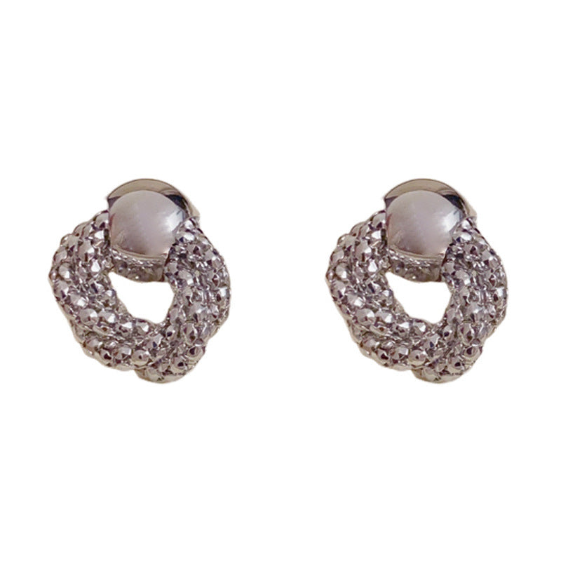 Luxury Twisted Metal Round Ring Stud Earrings – Elegant Design
