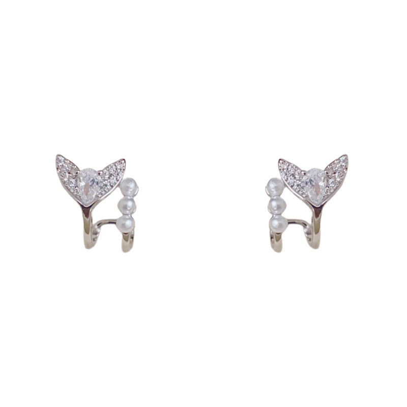 Gold/Silver Pearl Zircon Fishtail Stud Earrings – Elegant Design
