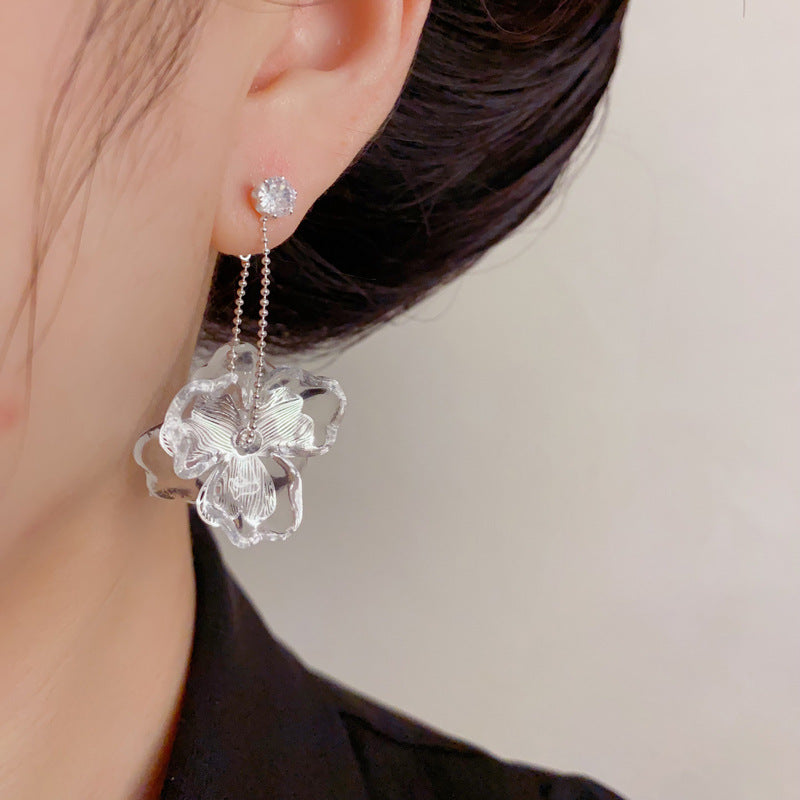 Luxury White Double-Sided Petal Drop Earrings – Elegant Floral Design