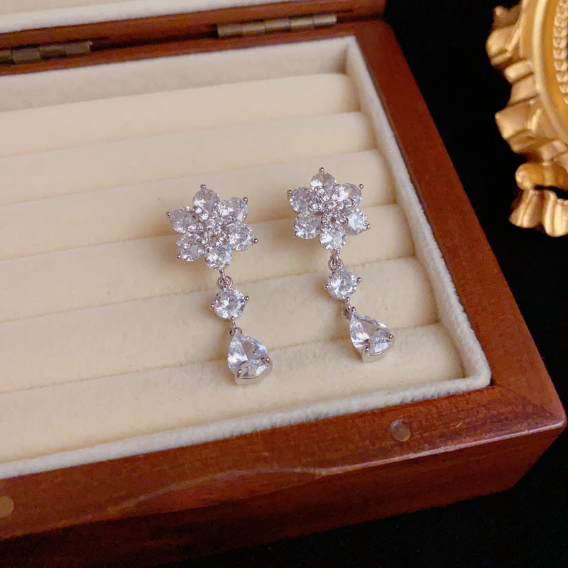 Luxury Micro-Inlaid Zircon Petal Teardrop Drop Earrings – Floral Design