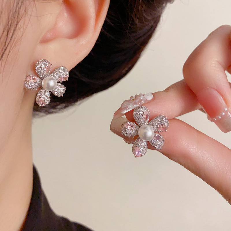 Elegant Full-Zircon Petal Stud Earrings – French Retro Design