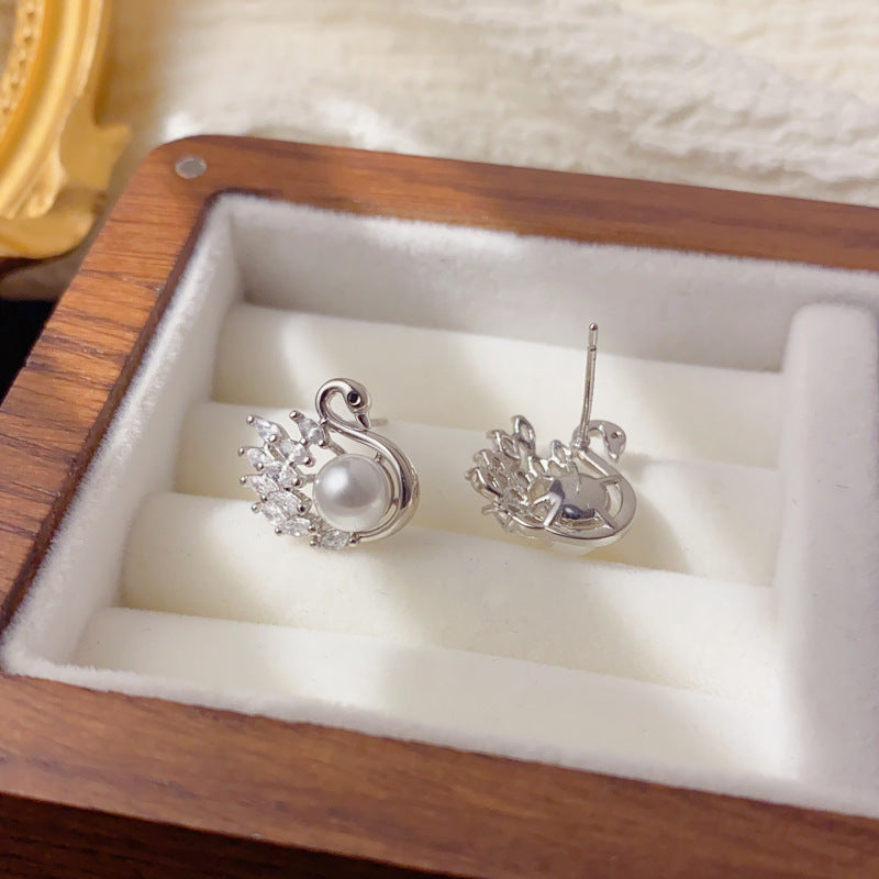 Luxury Zircon Pearl Swan Stud Earrings – Animal Design