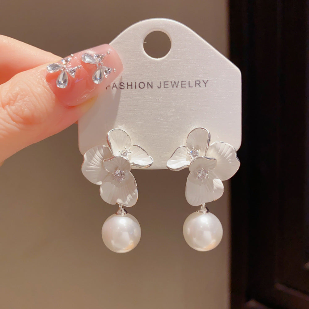 Eaioncol Floral Matte Pearl Drop Earrings Silver