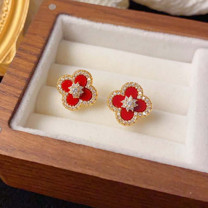 Elegant Zircon Red Four-Leaf Clover Stud Earrings – Floral Design