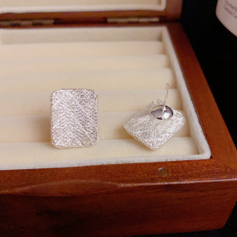 Luxury Thick Silver Mesh Square Stud Earrings – S925 Silver Needle