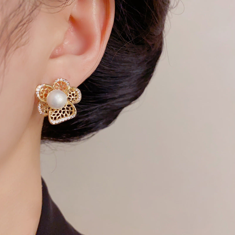 Eaioncol Openwork Floral Pearl CZ Stud Earrings Gold