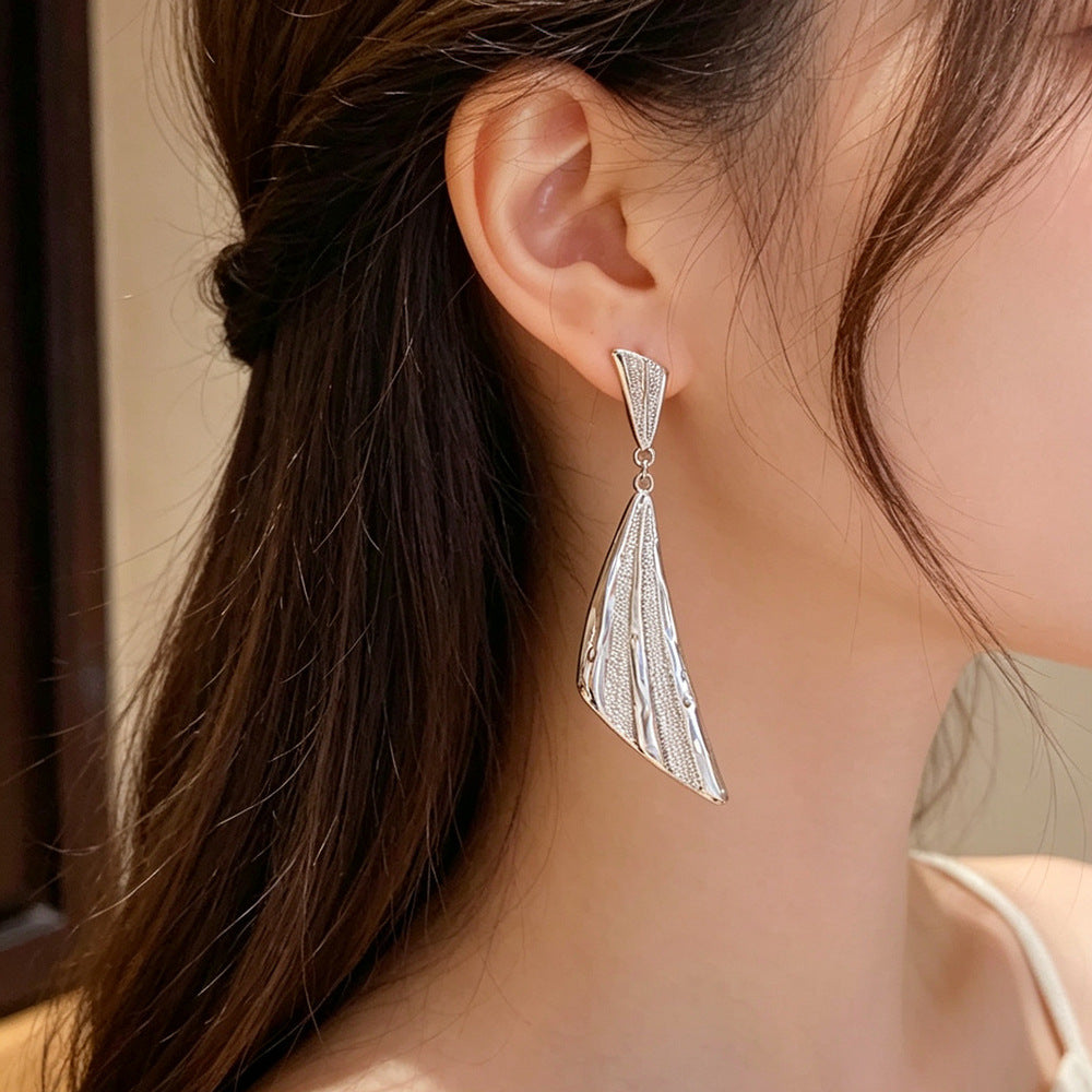 Eaioncol Geometric Long Drop Earrings Gold