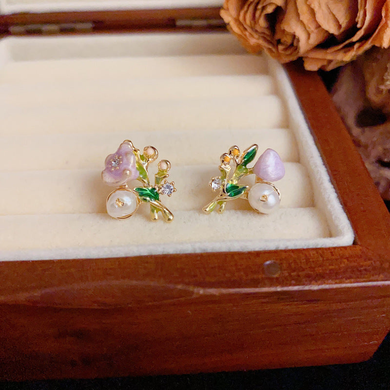 Enamel Pearl Flower Bouquet Asymmetric Gold Earrings – Elegant Design
