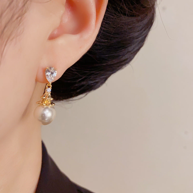 Eaioncol Teardrop Pearl Tassel CZ Earrings Gold