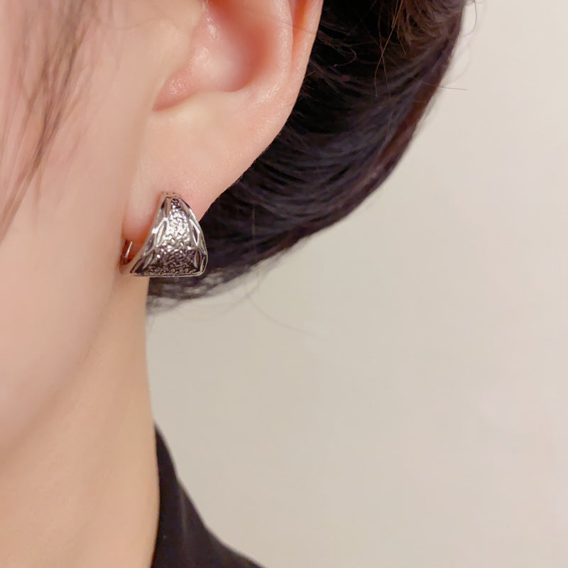 Elegant Metal Geometric Triangle Hoop Earrings – Minimalist Design