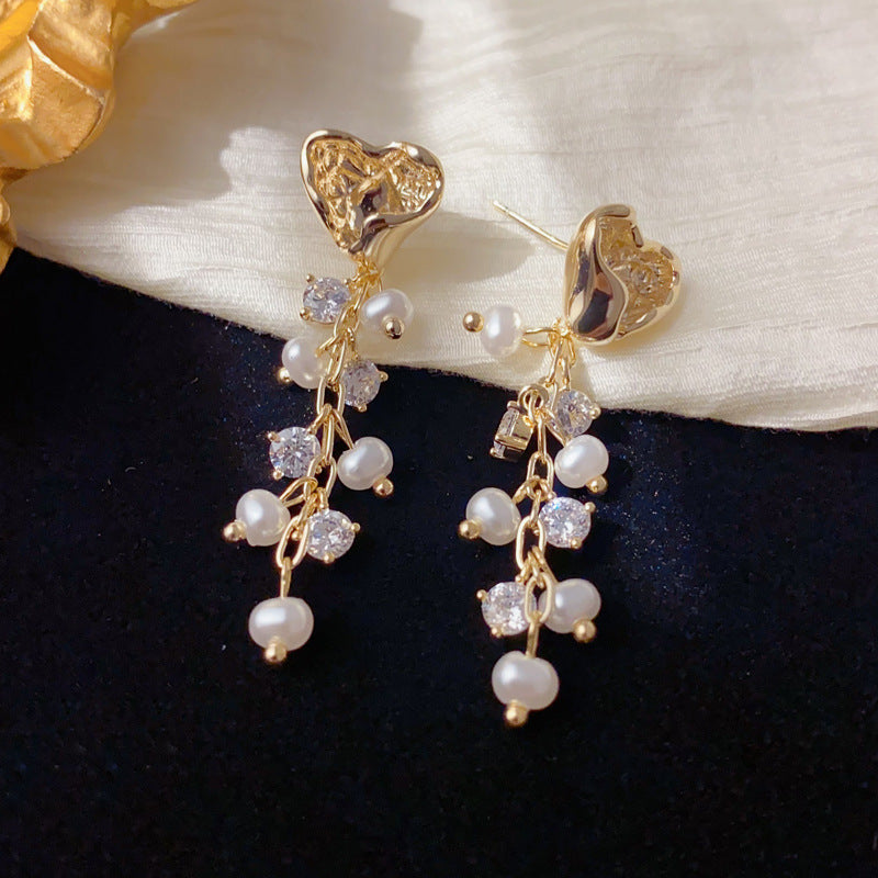 Luxury Irregular Heart Pearl Tassel Drop Earrings – Elegant Design