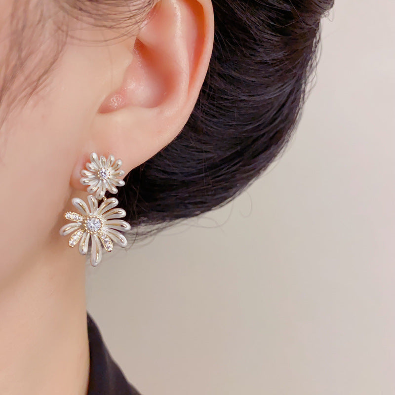 Eaioncol Matte Floral Petal Drop Earrings Gold Silver