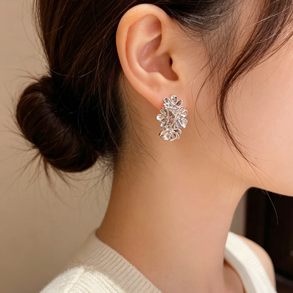 Eaioncol Metal Petal Hoop Earrings Gold Silver