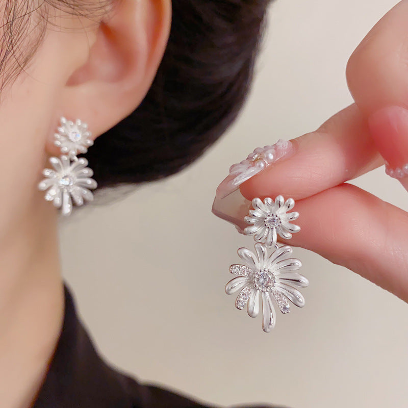 Eaioncol Matte Floral Petal Drop Earrings Gold Silver
