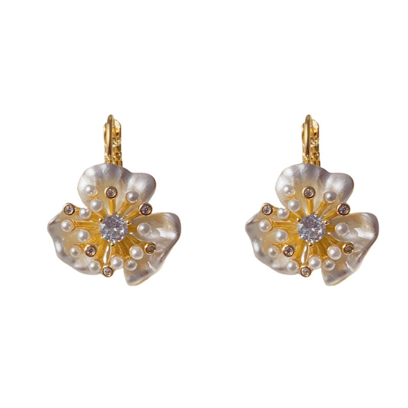 Elegant Zircon Pearl Petal Ear Cuff Earrings – Floral Design