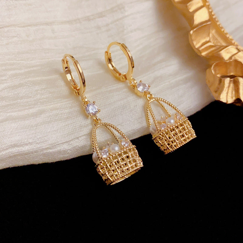 Luxury Woven Basket Zircon & Pearl Drop Earrings – Elegant Design