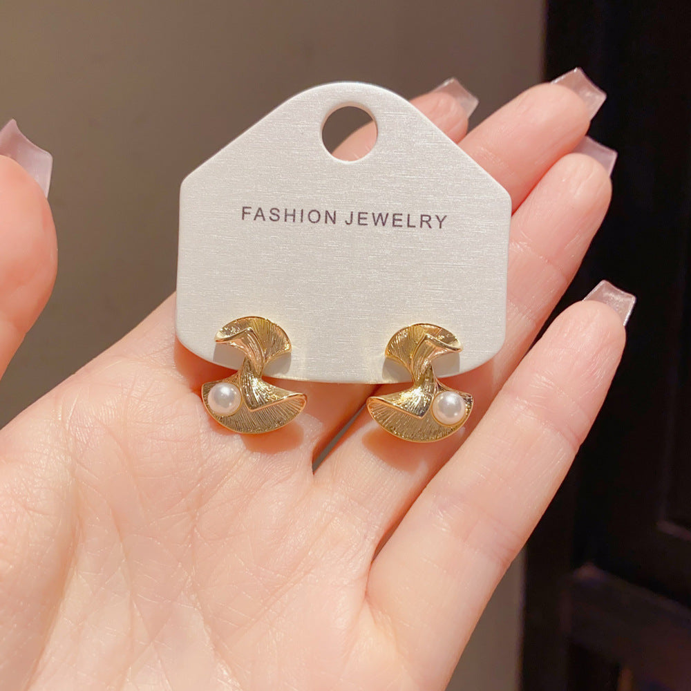 Eaioncol Twisted Skirt Stud Earrings 14K Gold Plated