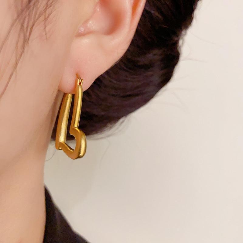 14K Gold-Plated Heart-Shaped Metal Hoop Earrings-Geometric Chic Design