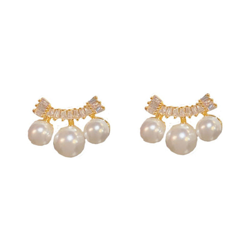 Elegant Zircon Bar Pearl Stud Earrings – Minimalist Geometric Design