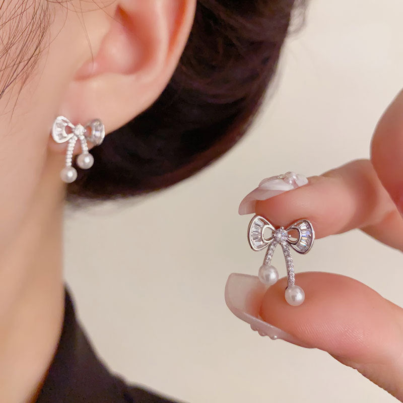 Luxury Zircon Bow Pearl Stud Earrings – Elegant Design
