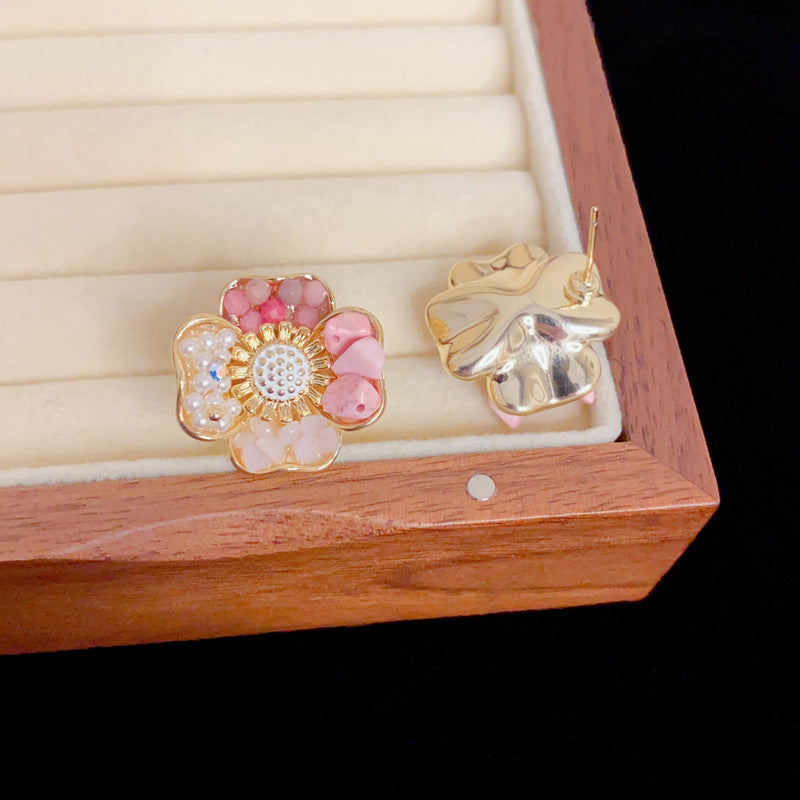 Eaioncol Vintage Crystal Bead Stone Petal Stud Earrings Gold