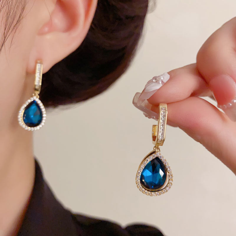 Luxury Zircon Teardrop Drop Earrings – Elegant Design