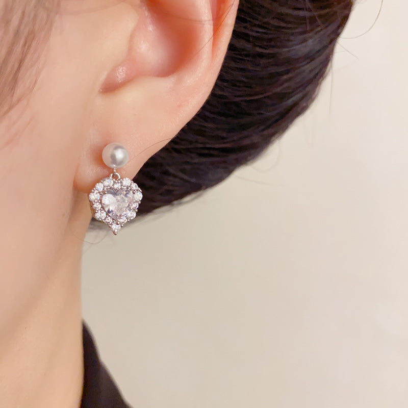 Elegant Full-Zircon Pearl Heart Drop Earrings – Romantic Design