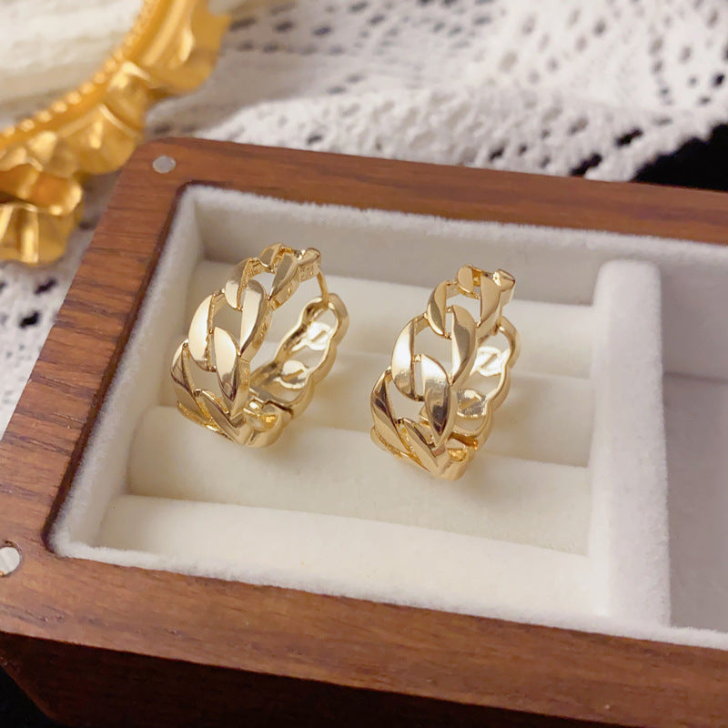 Luxury Metal Openwork Chain Ear Cuff Earrings – Minimalist Design